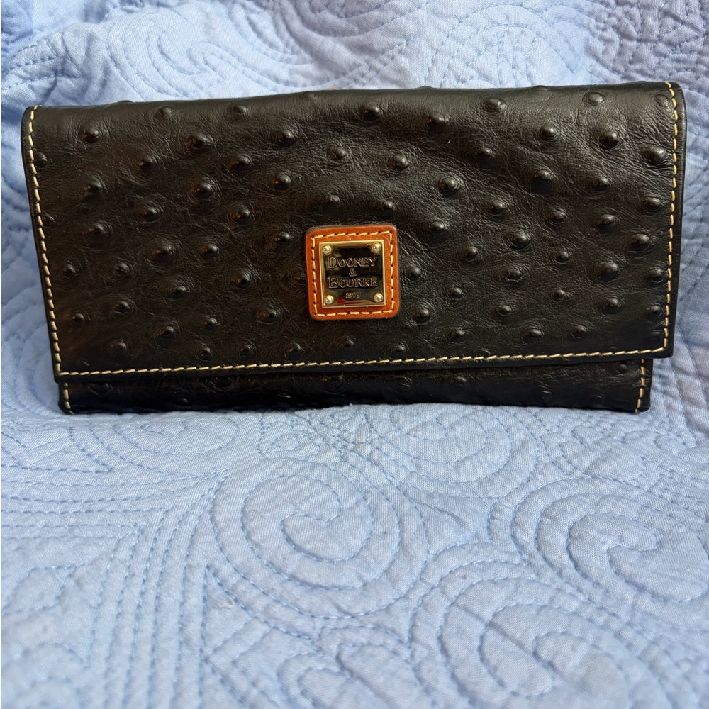 Authentic Dooney&Bourke Ostrich Continental Ladies Wallet.